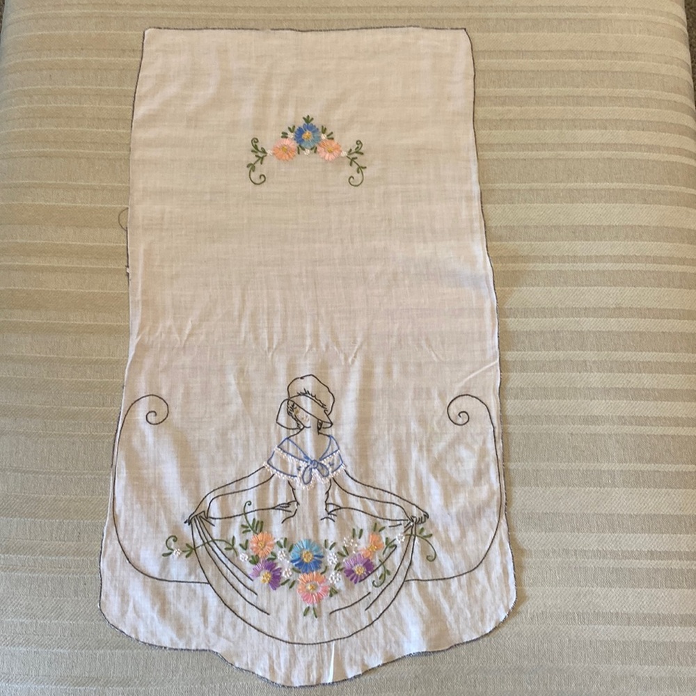 Light Pink Vintage Hand Embroidered Lady Flowers Dresser Scarf!